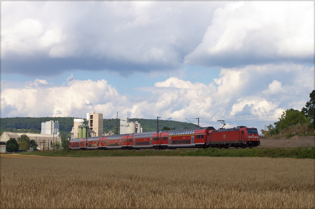 Wolkenschaden....146 245 mit RE in Richtung Wrzburg am 10.08.13 in Karlstadt