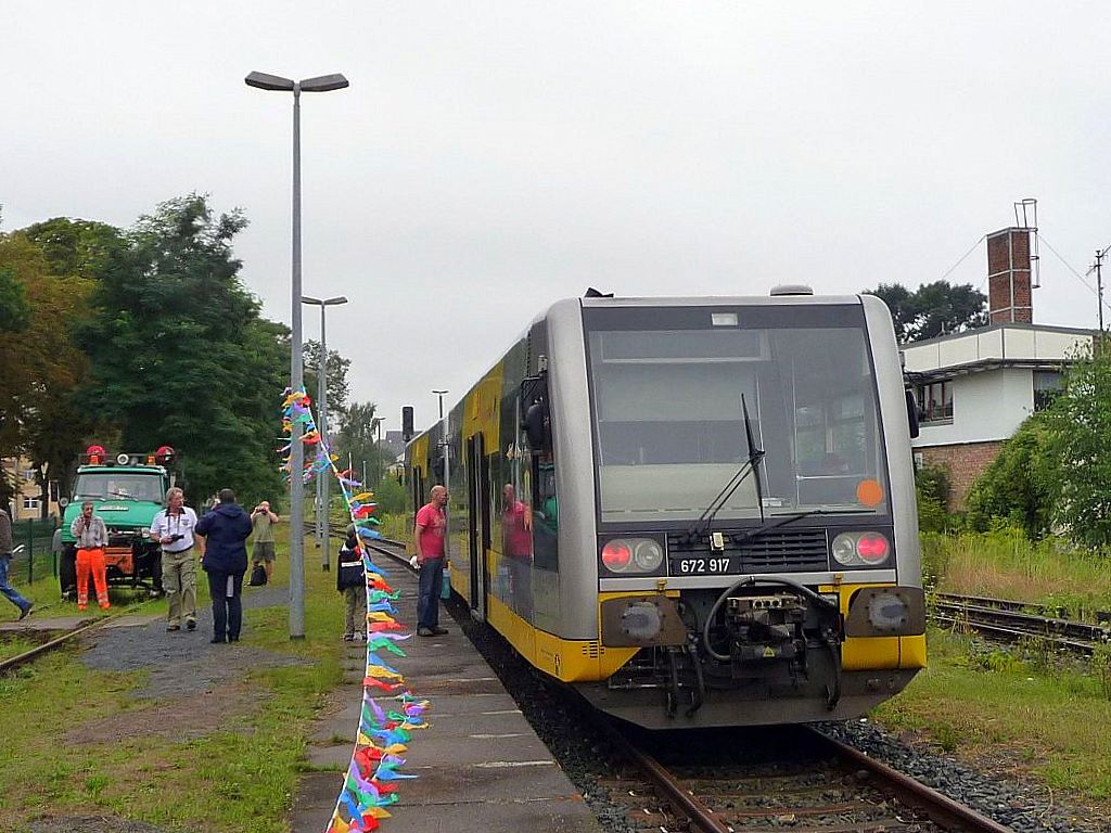 Zu unserem 5. Unstrutbahnfest lie� die Burgenlandbahn ihre Triebwagen erfreulicherweise von Wangen weiter bis nach Ro�leben fahren; 15.08.2010 (Foto: Ralf Kuke)