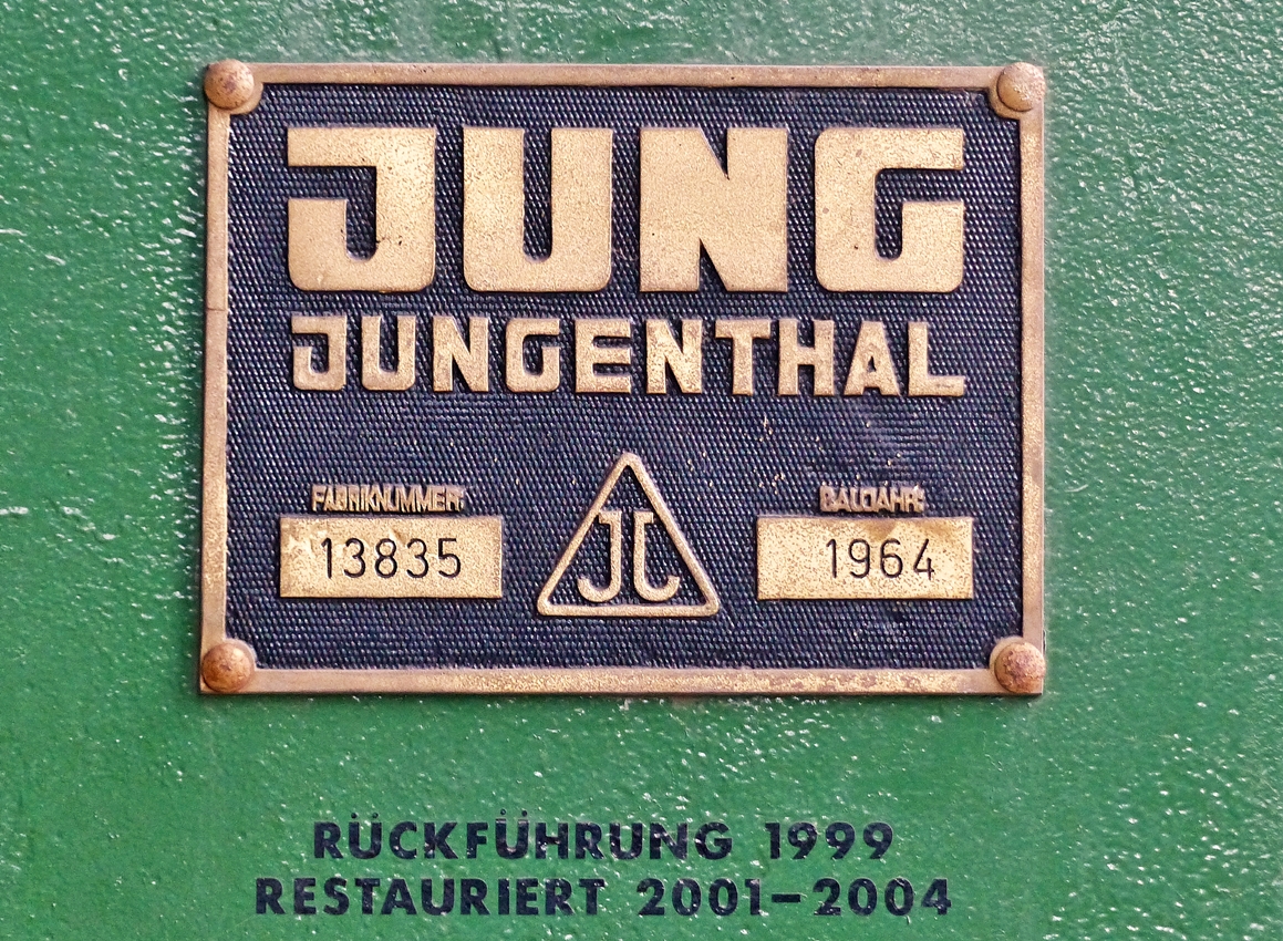 . Das Fabrikschild der Jung Dampflok  Vklingen 46 . 23.06.2015 (Jeanny)