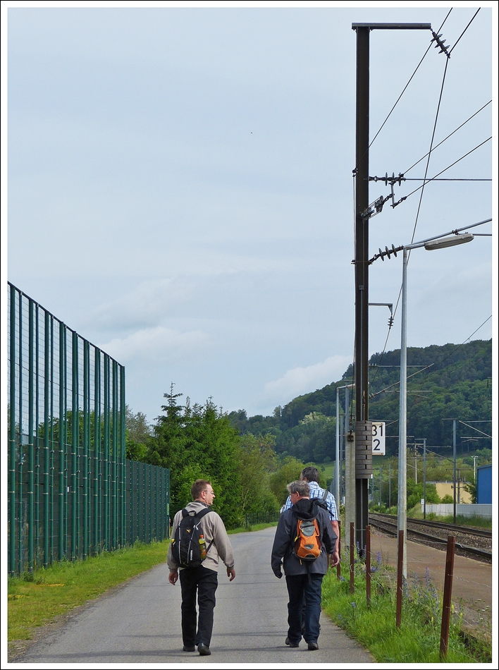 . Jahresrückblick 2013 - In Lintgen angekommen, machen sich die BB Fotografen auf den Weg nach Mersch, in der Hoffnung zahlreiche Z 2 vor die Linse zu bekommen. ;-) Es kamen auch viele, nur der erhoffte Z 2014 war nicht dabei. 15.06.2013 (Jeanny)