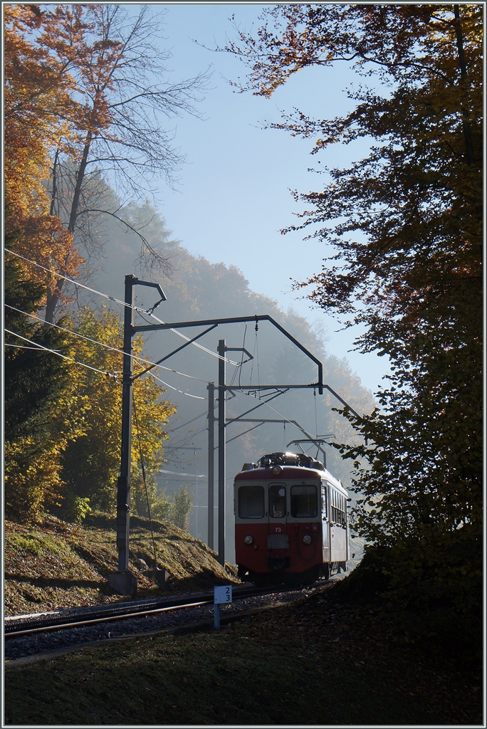 ... und verschwindet im morgendlichen Dunst in Richtung Les Pléiades. 
27. Okt. 2015