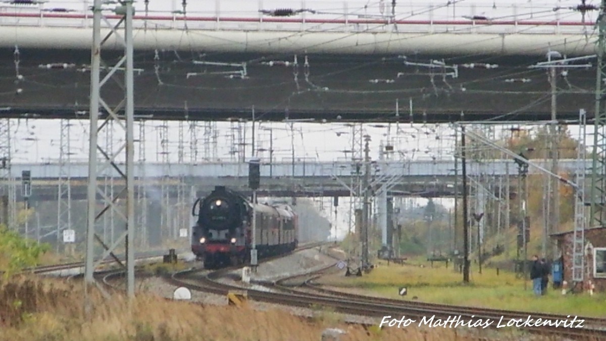 03 2155 kurz vor dem Stralsunder Hbf am 7.11.15