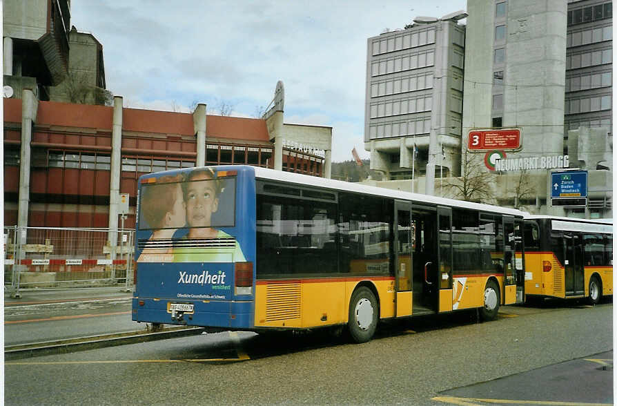 (083'101) - PostAuto Aargau - Nr. 16/AG 428'667 - Setra (ex P 25'602) am 18. Februar 2006 beim Bahnhof Brugg