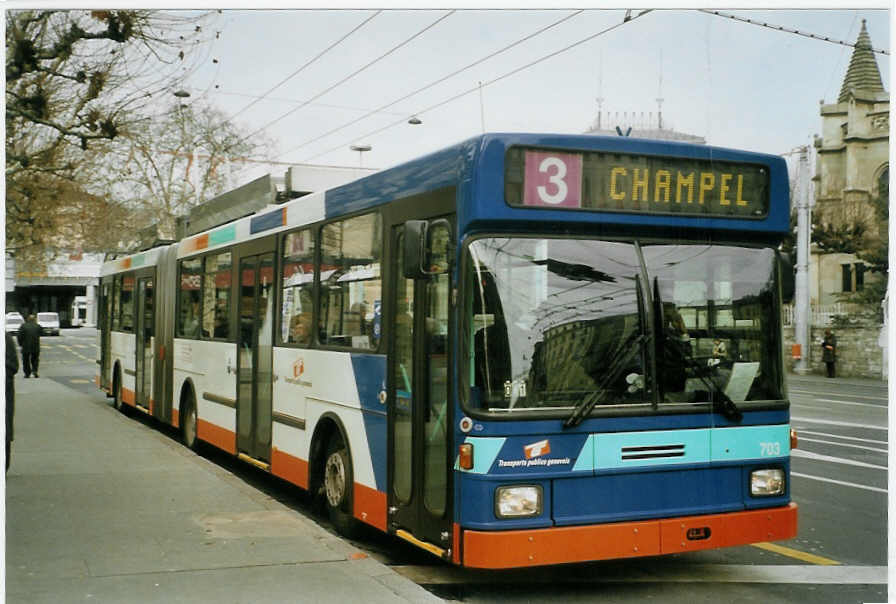 (083'421) - TPG Genve - Nr. 703 - NAW/Hess Gelenktrolleybus am 6. Mrz 2006 in Genve, 22-Cantons