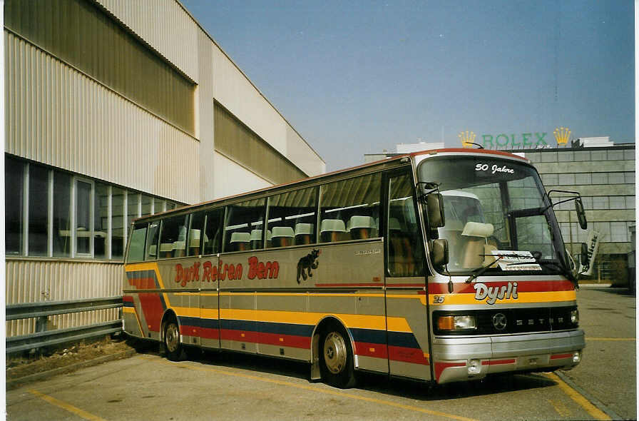 (083'907) - Dysli, Bern - Nr. 25 - Setra am 18. Mrz 2006 in Biel, Rattinbus