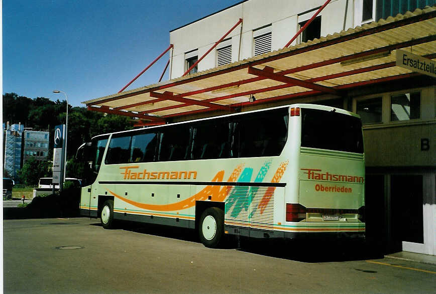 (086'309) - Flachsmann, Oberrieden - ZH 130'992 - Setra am 18. Juni 2006 in Kloten, EvoBus