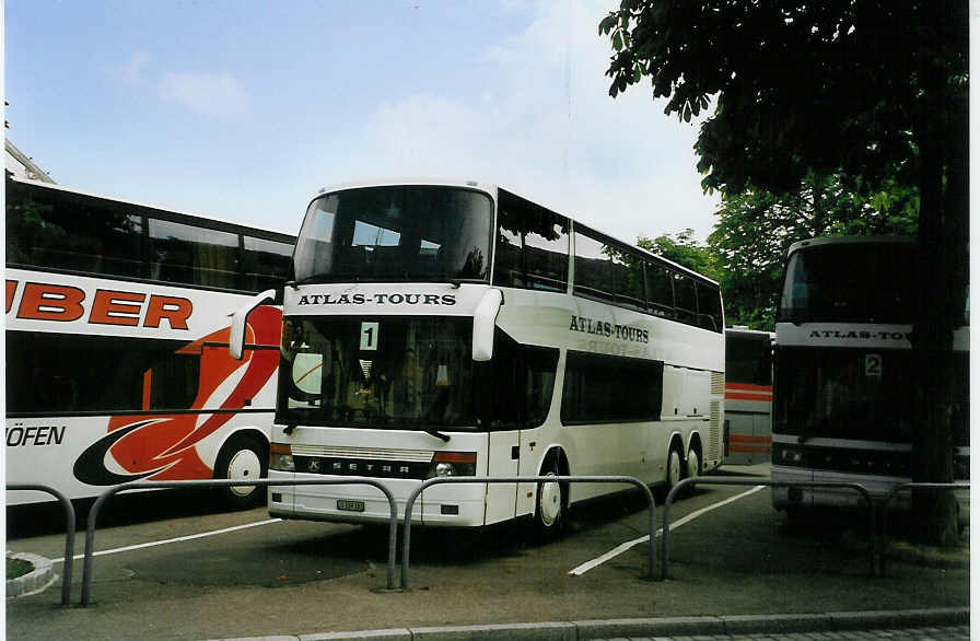 (087'129) - Aus der Schweiz: Atlas-Tours, Rothenburg - LU 109'383 - Setra am 8. Juli 2006 in Freiburg, Karlsplatz