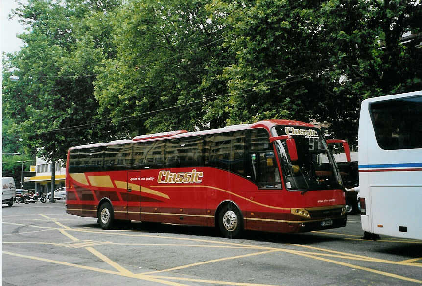 (087'810) - Aus England: Classic, Durham - FJ06 ZKL - Volvo/Berkhof am 26. Juli 2006 in Lausanne, Tunnel