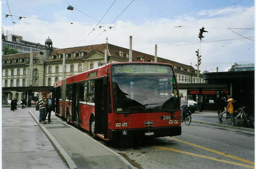 (088'917) - Bernmobil, Bern - Nr. 246/BE 518'246 - Van Hool am 14. August 2006 beim Bahnhof Bern