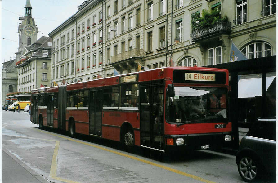 (088'935) - Bernmobil, Bern - Nr. 207/BE 500'207 - MAN am 14. August 2006 beim Bahnhof Bern