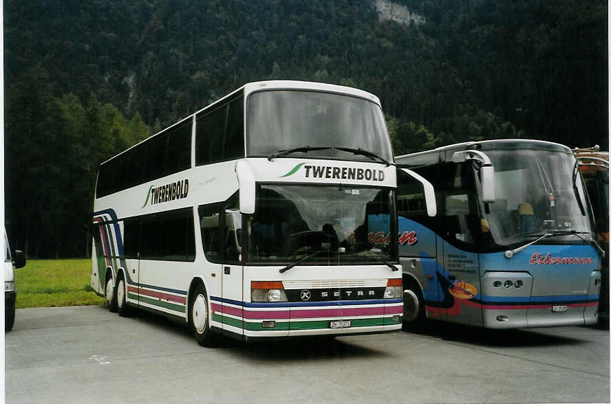 (089'527) - Rbsamen, Seuzach - ZH 75'371 - Setra (ex Twerenbold, Baden) am 3. September 2006 in Interlaken, Flugplatz