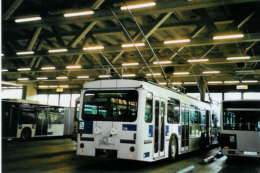 (092'934) - TL Lausanne - Nr. 738 - FBW/Hess Trolleybus am 17. Mrz 2007 in Lausanne, Dpt Borde