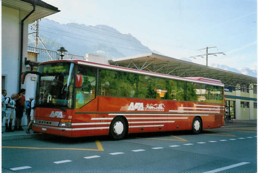 (095'435) - AFA Adelboden - Nr. 22/BE 26'708 - Setra (ex Nr. 8) am 17. Juni 2007 beim Bahnhof Frutigen