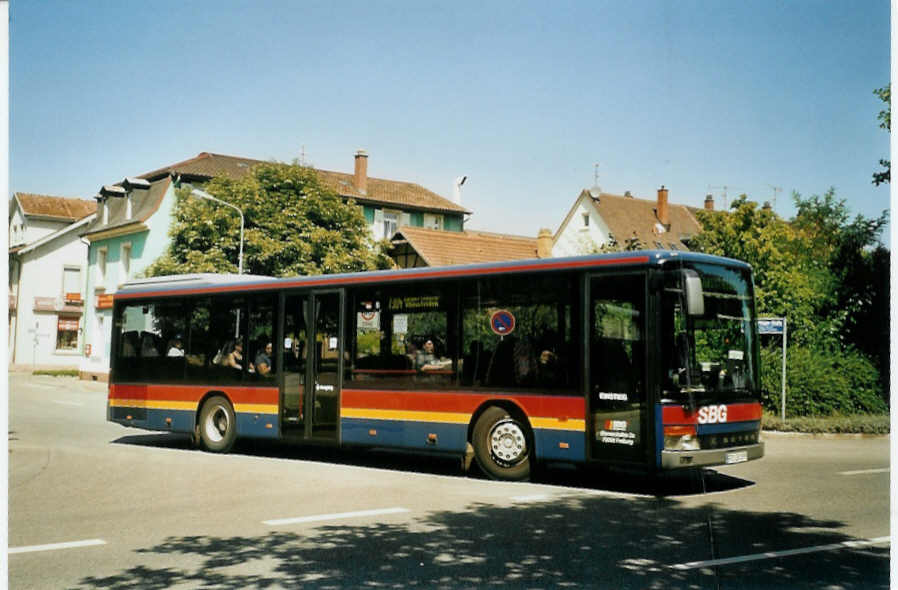 (097'109) - SBG Freiburg - FR-JS 199 - Setra am 6. August 2007 beim Bahnhof Lrrach