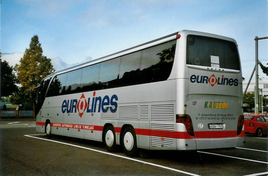 (098'516) - Aus Litauen: Juozpaviciaus, Kaunas - Nr. 137/ABB 156 - Setra am 10. September 2007 in Thun, Seestrasse