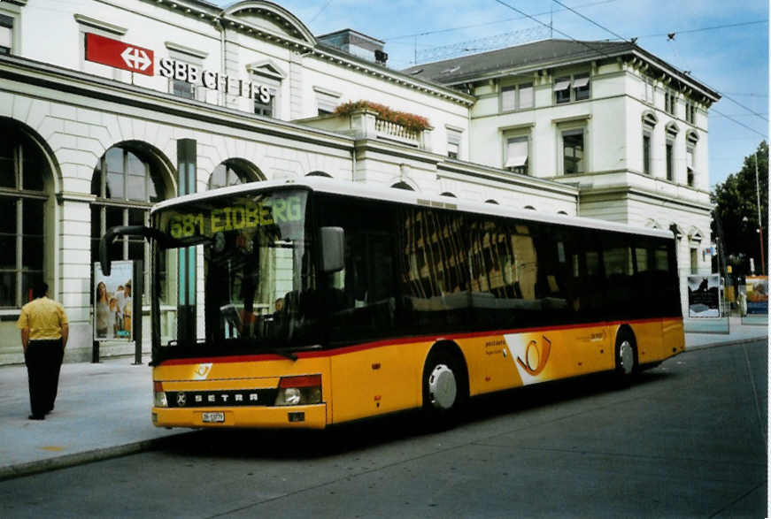 (098'526) - Steiger, Schlatt - ZH 13'779 - Setra am 15. September 2007 beim Hauptbahnhof Winterthur