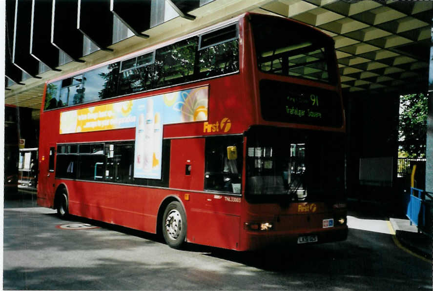 (099'011) - First - Nr. TNL 33'003/LK51 UZS - ??? am 25. September 2007 in London, Euston