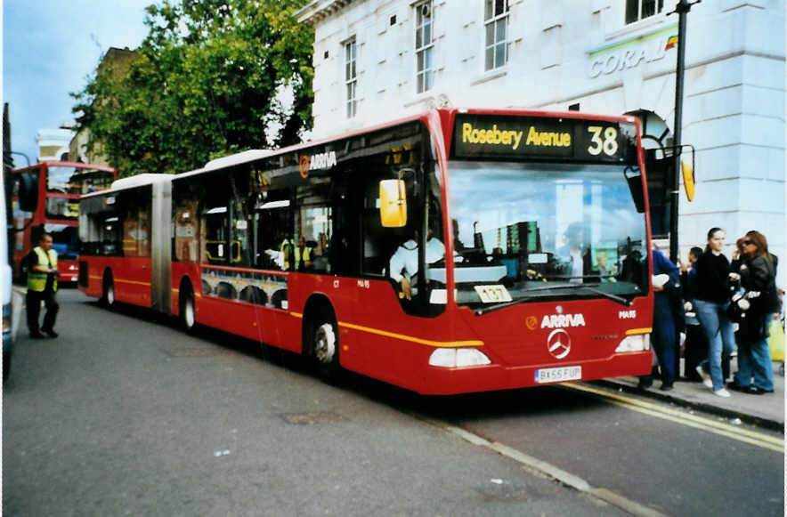 (099'213) - ARRIVA - Nr. MA 95/BX55 FUP - Mercedes am 25. September 2007 in London, Hackney