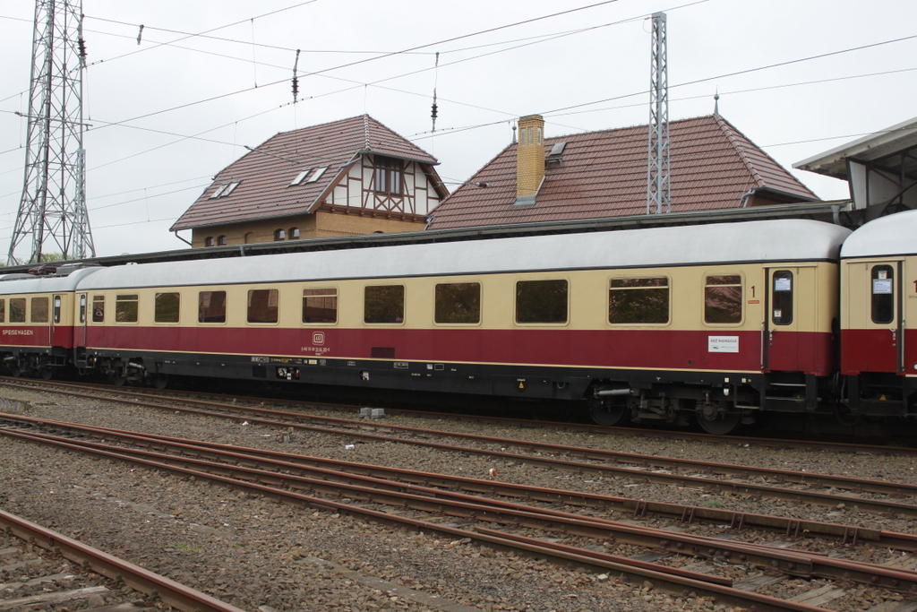 1. Klasse Avmz von AKE-Rheingold stand am 01.05.2019 in Warnemünde.