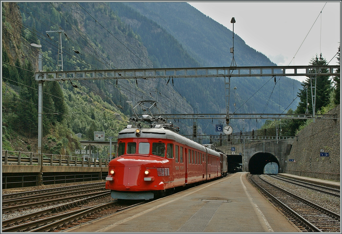 100 Jahre BLS: Der  Rote Pfeil  in Goppenstein.
7. Sept. 2013