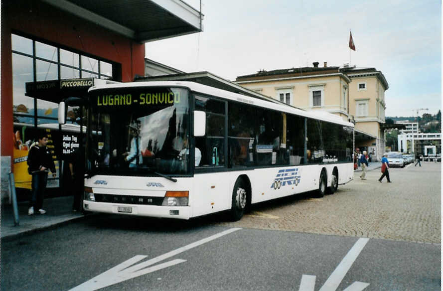 (100'025) - ARL Tesserete - Nr. 2/TI 76'162 - Setra am 4. Oktober 2007 beim Bahnhof Lugano