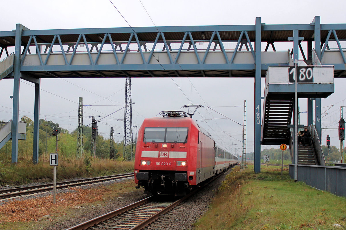 101 023-0 auf den Weg nach Hamburg. Buchholz (Nordheide), 07.10.2020