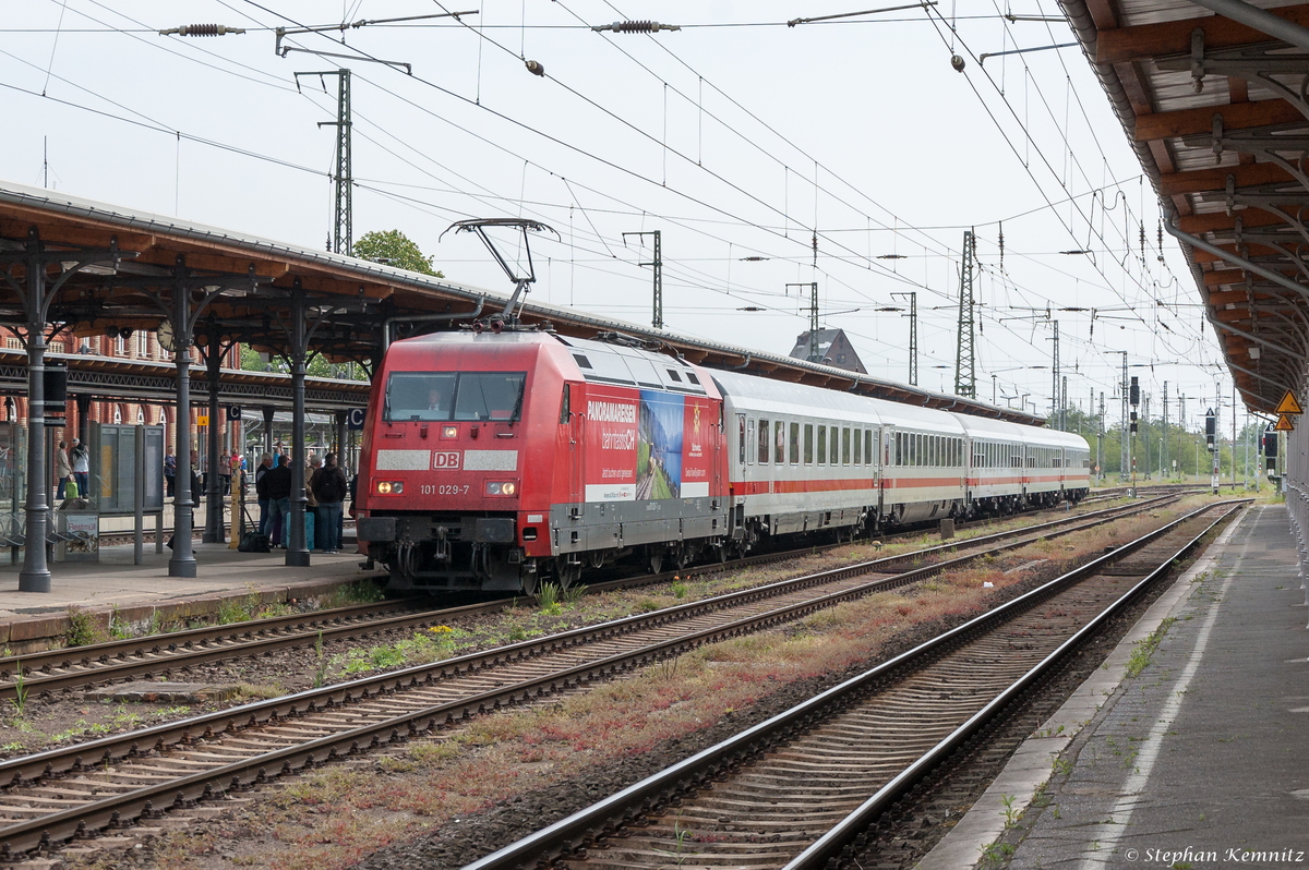 101 029-7  PANORAMAREISEN bahntastisCH  mit dem IC 2238  Warnow  von Leipzig Hbf nach Warnemünde in Stendal. 16.05.2015 