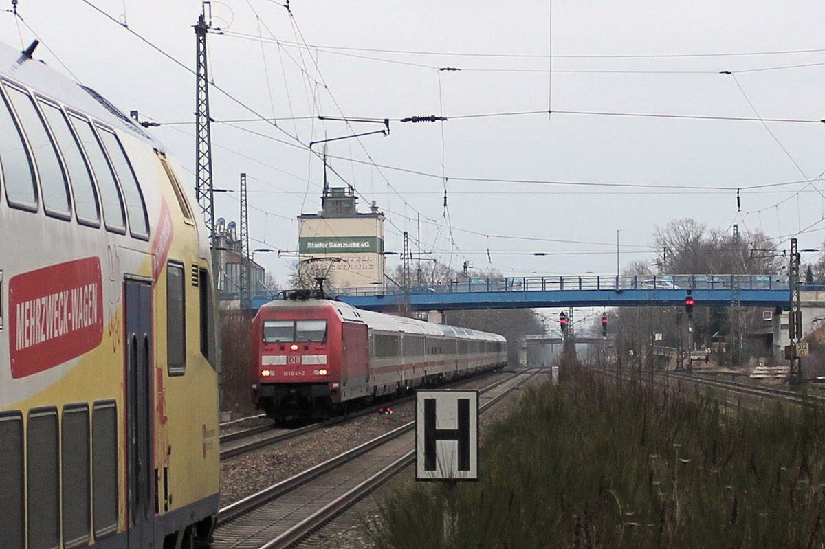 101 041-2 kommt aus Hamburg angerauscht. Tostedt den 07.02.2017