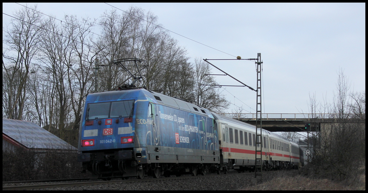 101 042 mit IC 2355 nach Stralsund am 26.02.15 bei Kerzell