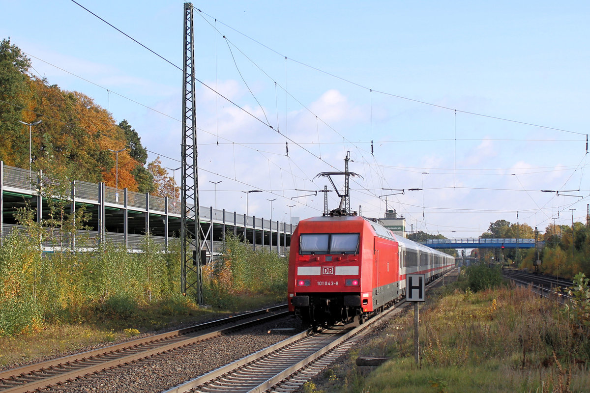 101 043-8 auf den Weg nach Hamburg. Tostedt, 24.10.2020