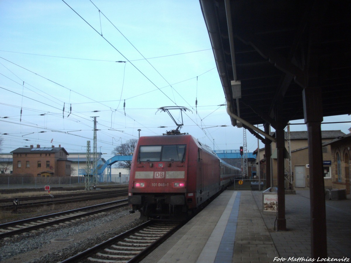 101 046-1 als Schlusslicht am IC 2355 bei der Ausfahrt aus Bergen auf Rgen nach Ostseebad Binz am 20.2.14