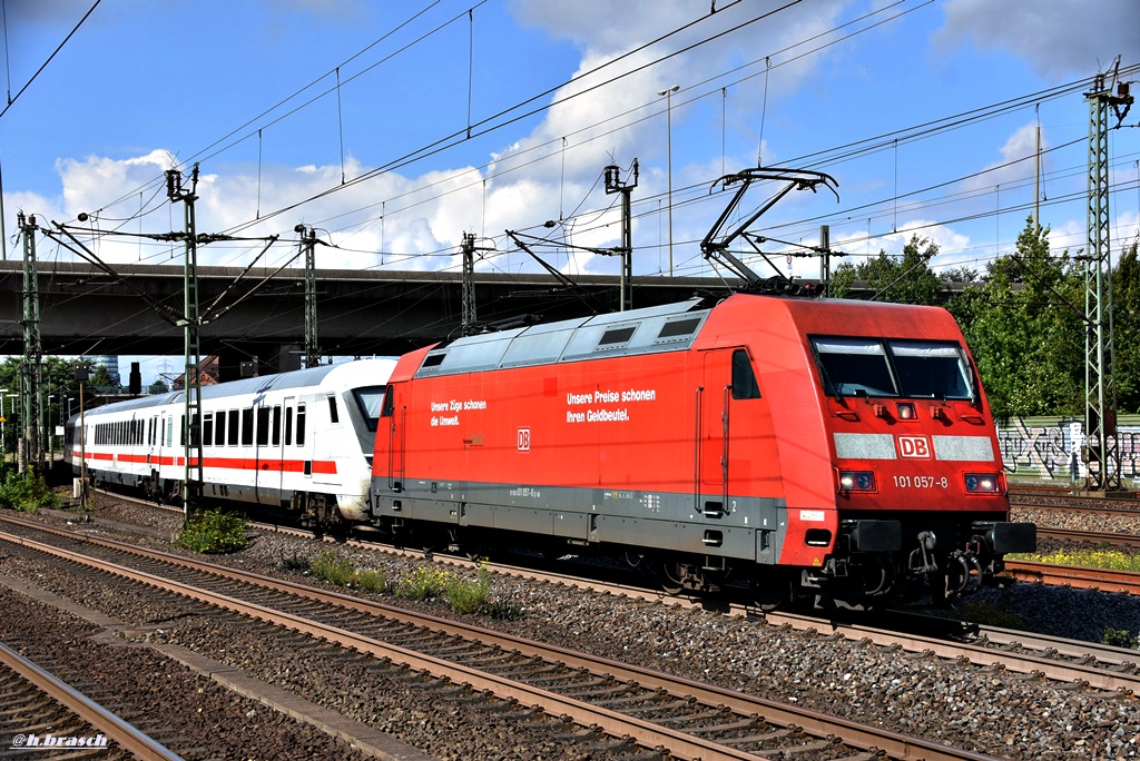 101 057-8 ist mit einen IC von hh-harburg gefahren,19.08.17