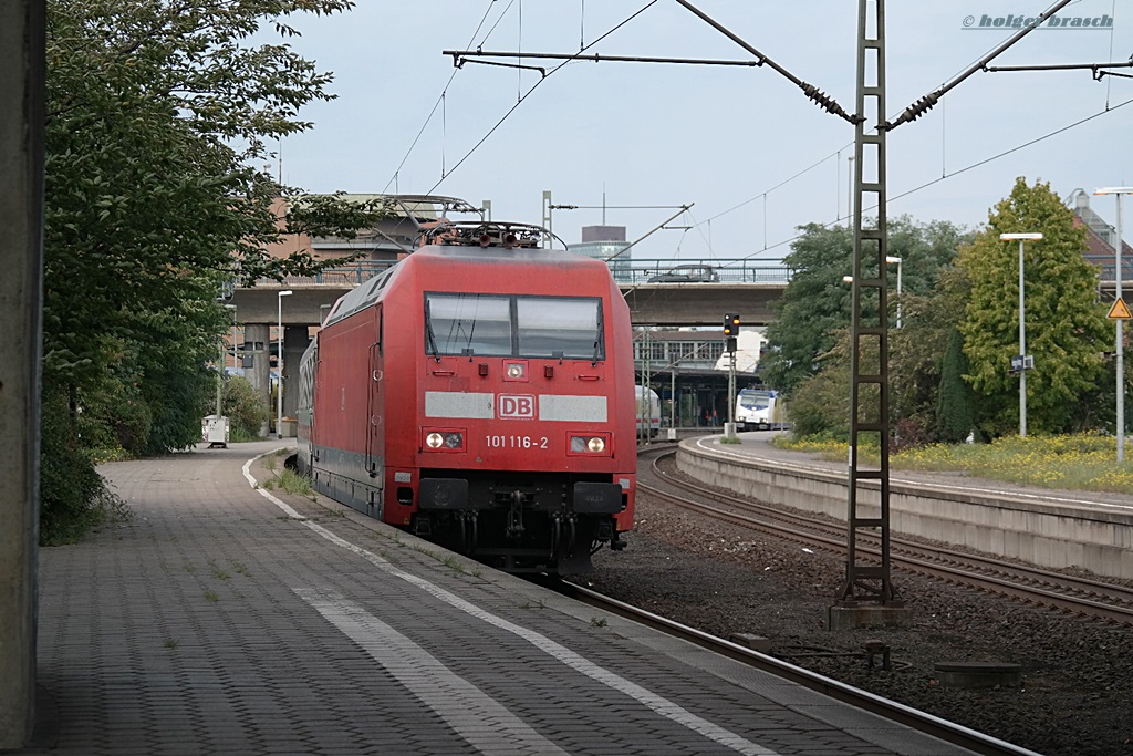 101 116-2 stand mit einen IC im bhf harburg am 04.10.13