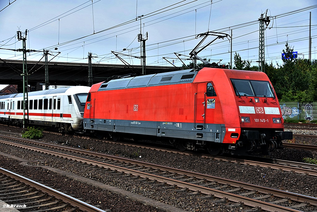 101 145-1 ist mit einen IC vom bf hh-harburg abgefahren,23.07.16