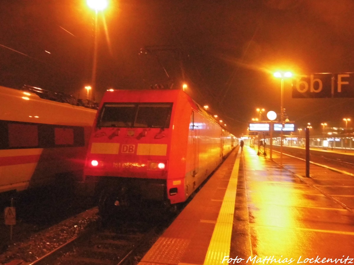 101 XXX verlsst den Stralsunder Hbf in Richtung Rostock am 7.11.15