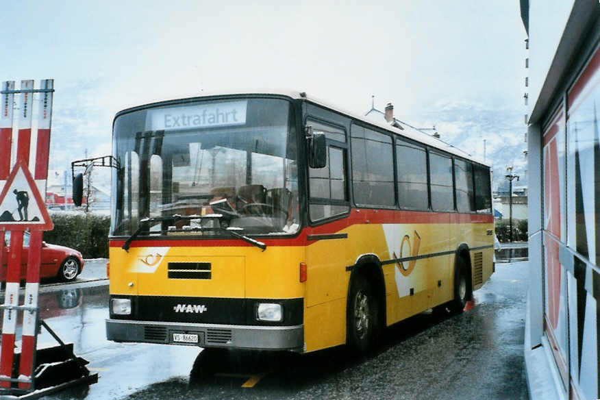 (101'731) - Autotour, Visp - Nr. 3/VS 86'620 - NAW/Lauber (ex Lehner, Brchen Nr. 3) am 9. Dezember 2007 in Visp, Coop