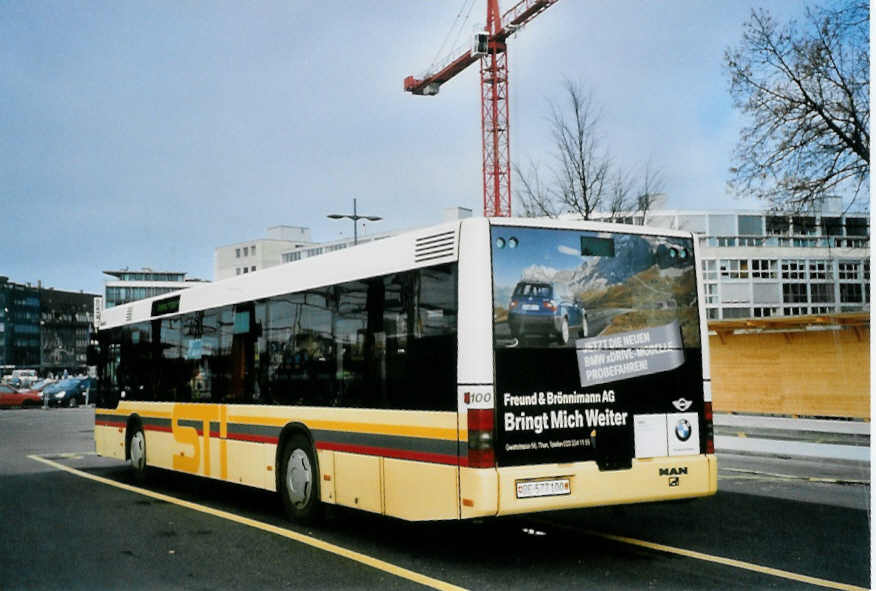 (102'008) - STI Thun - Nr. 100/BE 577'100 - MAN am 19. Dezember 2007 beim Bahnhof Thun (prov. Haltestelle)