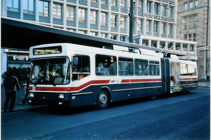 (102'521) - VBSG St. Gallen - Nr. 157 - NAW/Hess Gelenktrolleybus am 29. Dezember 2007 beim Bahnhof St. Gallen