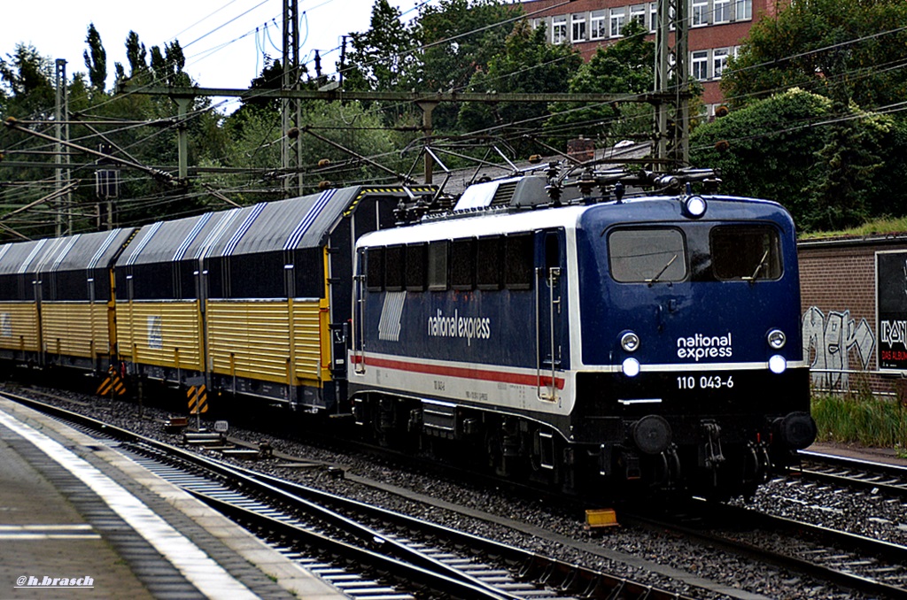 110 043-6 zog einen autozug durch hh-harburg,01.09.15