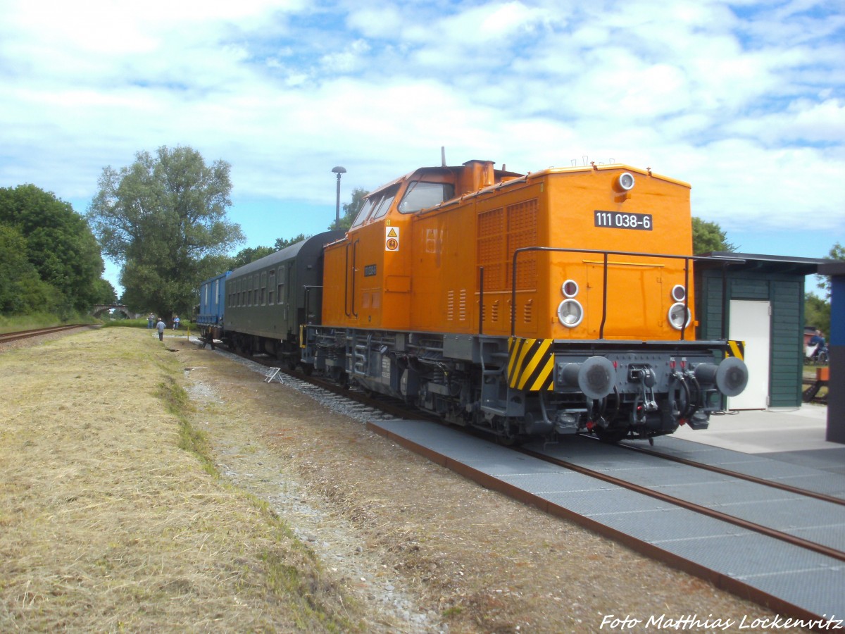 111 038 (MTEG 293 022-0) abgestellt im Bahnhof Putbus am 14.6.14