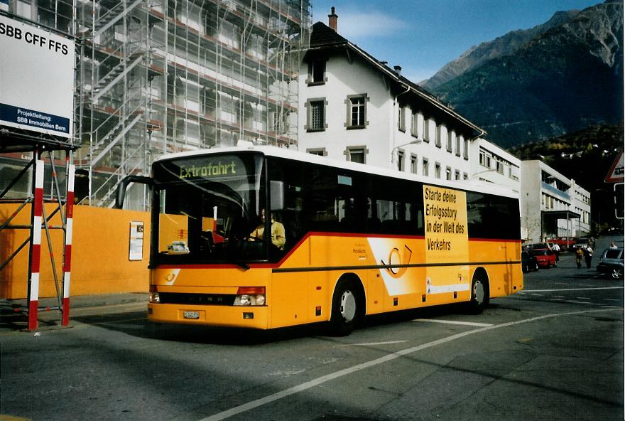 (111'433) - PostAuto Wallis - VS 241'978 - Setra (ex Anthamatten, Saas-Almagell) am 12. Oktober 2008 beim Bahnhof Brig