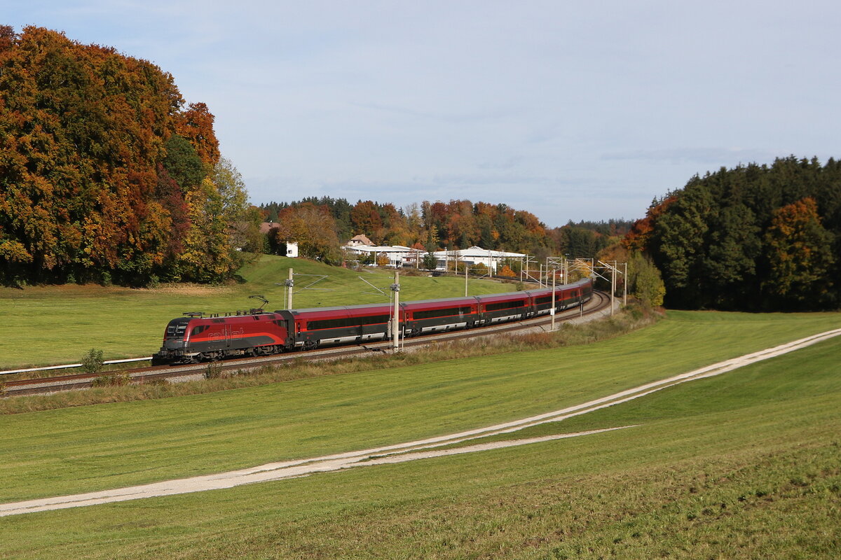 1116 246 war am 21. Oktober 2025 bei Axdorf in Richtung Rosenheim unterwegs.