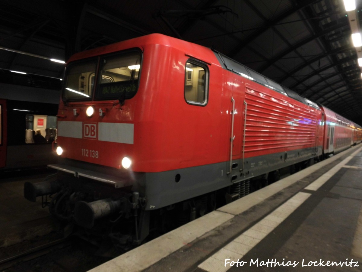 112 138 im Bahnhof Halle (Saale) Hbf am 26.1.16