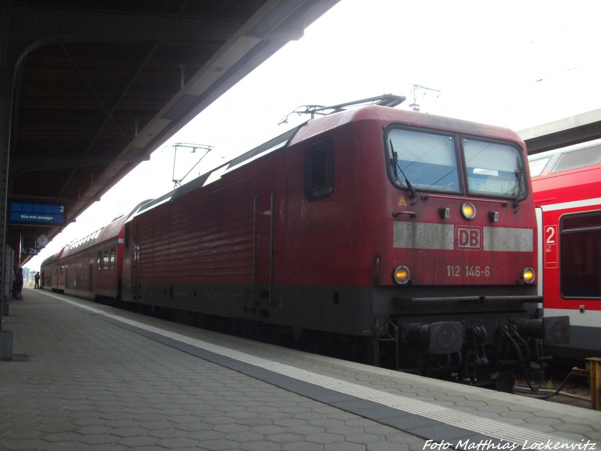 112 146-6 im Bahnhof Stralsund Hbf am 15.7.14