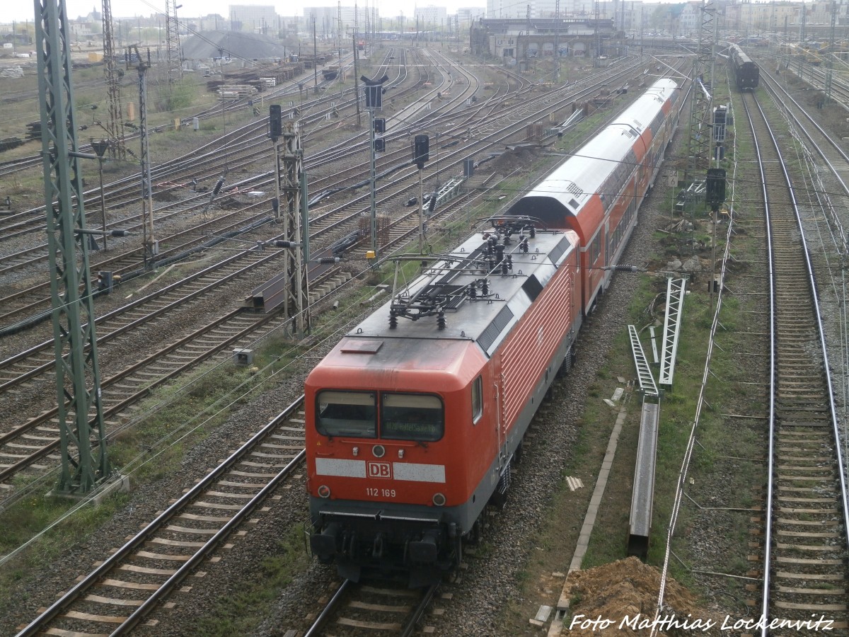 112 169 kurz vor dem Endbahnhof Halle (Saale) Hbf am 26.4.15