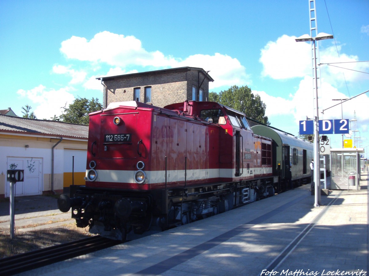 112 565-7 im Bahnhof Bergen auf Rgen am 15.6.14