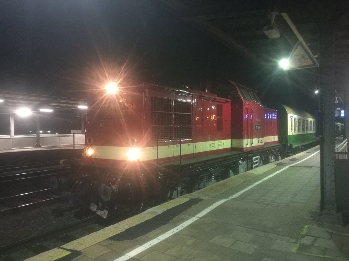 112 565 mit dem Sonderzug im Bahnhof Köthen am 2.3.19