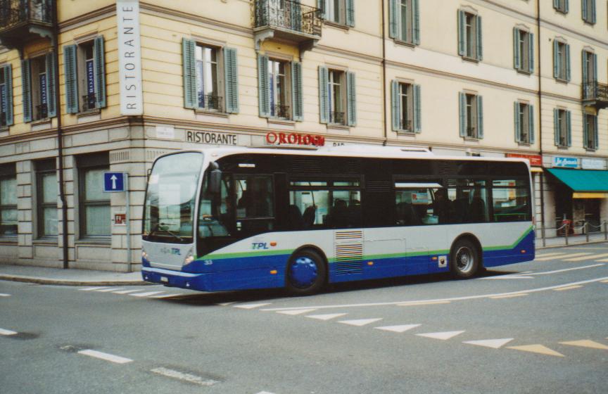 (112'627) - TPL Lugano - Nr. 33/TI 140'137 - Van Hool am 9. Dezember 2008 in Lugano, Centro