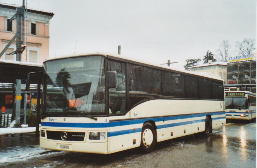 (112'731) - FART Locarno - Nr. 15/TI 120'815 - Mercedes (ex Hundertmark, D-Lingen Nr. 85) am 11. Dezember 2008 beim Bahnhof Locarno