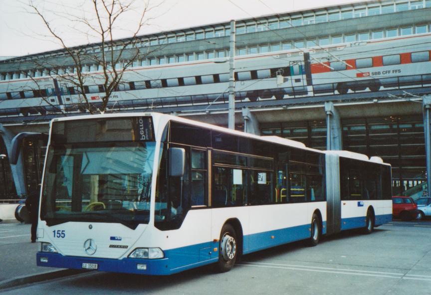 (113'428) - VBL Luzern - Nr. 155/LU 15'055 - Mercedes am 26. Dezember 2008 beim Bahnhof Luzern